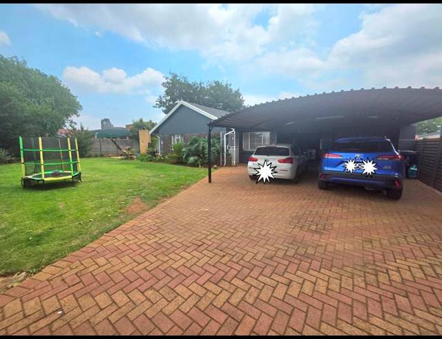 3 BEDROOM HOUSE FOR SALE IN VAN DYK PARK